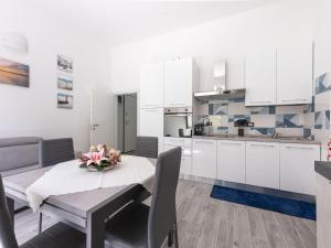 Apartment Sanda by Interhome