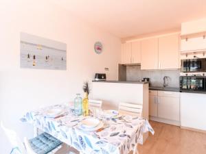 Studio Les Gabiers by Interhome