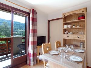 Studio Les chalets du soleil by Interhome