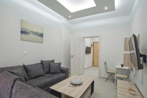 Sofias Home Piraeus Modern, Reno, Fully Equipped