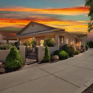 Prescott Luxury Home near Golf Course and Airport home - بريسكوت فالي