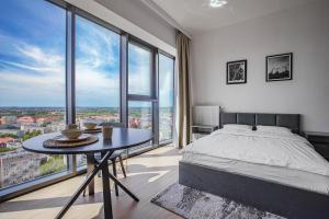 Luksusowy apartament z widokiem, basenem i sauną Hanza Tower