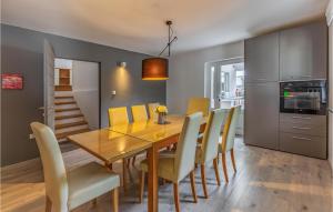 Gorgeous Home In Sisan With Kitchen