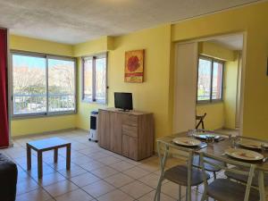 Appartement lumineux 2 pièces, 4 couchages, proche commodités, Cap dAgde - FR-1-249-378