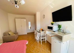 Cosy sea view studio
