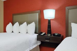 Queen Room with Two Queen Beds - Non-Smoking room in Hampton Inn Columbus-International Airport