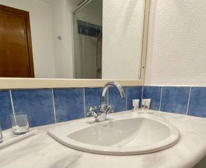 Azure Retreat - Private Luxury Sea View Apartment