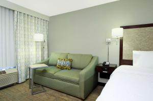 King Room with Sofa Bed room in Hampton Inn & Suites Columbus Hilliard
