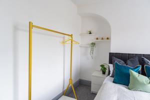 Stylish 3 Bedroom House - Central Location