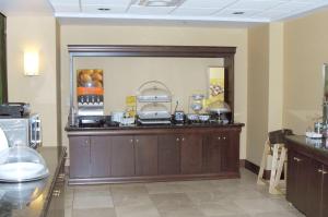 Hampton Inn & Suites Dayton-Airport