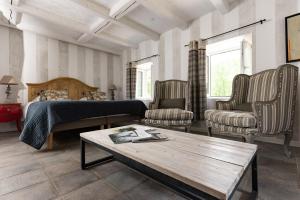 Auberge De La Poulcière