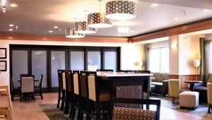 Hampton Inn & Suites Fremont