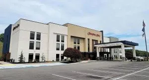Hampton Inn Greensburg - Chaintown