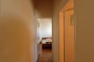 Ανώι - The Upper Storey