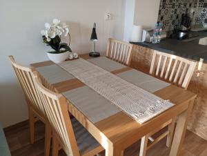 Apartament Złoty Trójkąt z garażem podziemnym INTERNET światłowodowy 1000 Mbs Telewizja kablowa 205 programów