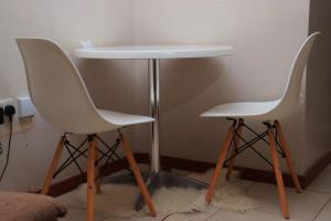 Nairobi - Studio - Sleeps 2 - Parking - Airport