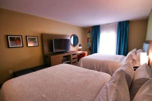 Room with Two Queen Beds - Non-Smoking room in Hampton Inn & Suites Jacksonville Beach Boulevard/Mayo Clinic