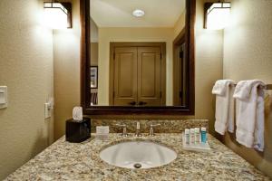 King Studio Suite - Hearing Access/Non-Smoking room in Homewood Suites by Hilton Kalispell