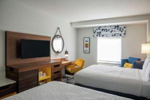 Room with Two Queen Beds - Non-Smoking room in Hampton Inn & Suites Sherman Oaks