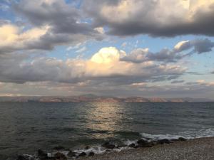 Breathtaking Oceanfront View Home & Private Beach