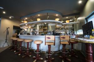 Hotels L'HOTEL de CHARTRES : photos des chambres