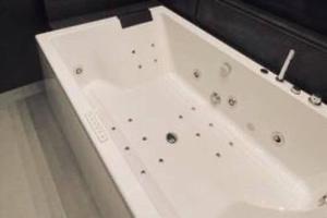 Jumbo Sapphire Luxe,2BHK Chalet with Private Pool & Jacuzzi