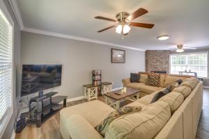 Guntersville Lake House Boat Ramp Access!