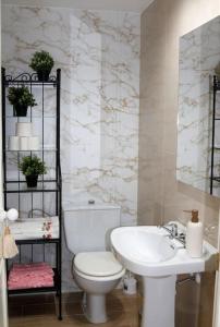 Apto BERTA en 1ª LÍNIA de PLAYA, PISCINA y PARKING Privado