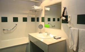 Triple Room room in Hotel 3K Madrid