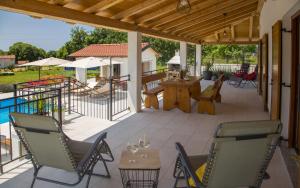 Kuća Roža - Dolinci