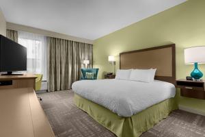 King Room - Non-Smoking room in Hampton Inn Pawleys Island