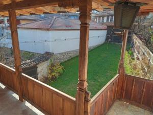 Villa Lyutovi Holiday Home