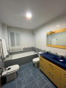 Villa de 4 habitaciones en Urbanización Privada