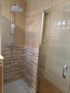 Villa de 4 habitaciones en Urbanización Privada