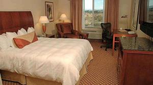 King Room with Accessible Tub - Mobility Access room in Hilton Garden Inn Victorville