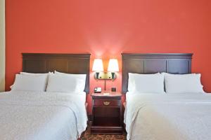 Queen Room with Two Queen Beds room in Hampton Inn Winfield Teays Valley