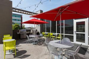 Home2 Suites by Hilton West Edmonton