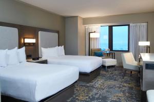 Deluxe Double Room room in Hilton Anchorage