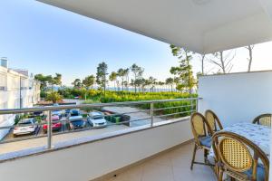 Modern apartments Punta with sea view- by TA Leut Agency