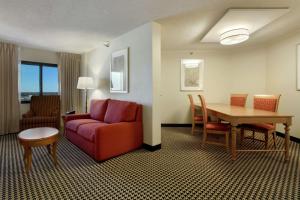 One-Bedroom King Conference Suite room in Hilton Suites Chicago/Oakbrook Terrace