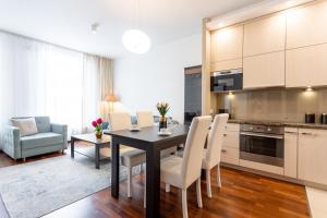 Golden Apartments Warsaw - Bright and Stylish Apartment -City Center - Stawki