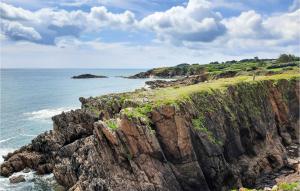 Stunning Home In Clohars-Carnoët