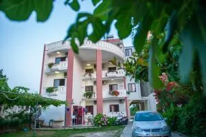 Katana - فيليكا بلازا