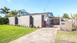 Beachside Beauty With Pool