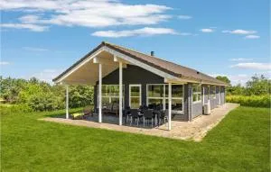 Stunning Home In Skals With Sauna - Hjarbæk