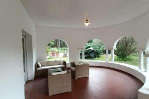 Maisons de vacances 200 M With Terrace And Pool : photos des chambres