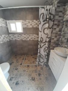 Estudio Dominicana in Albufeira Gale with garden and parking place