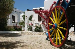 Bungalows Svoronos Paros Greece