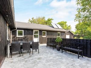 6 person holiday home in Løgstør
