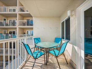 Holiday Surf and Racquet Unit 314